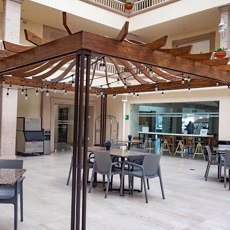 Best Western Plus Monterrey Colon Ngoại thất bức ảnh