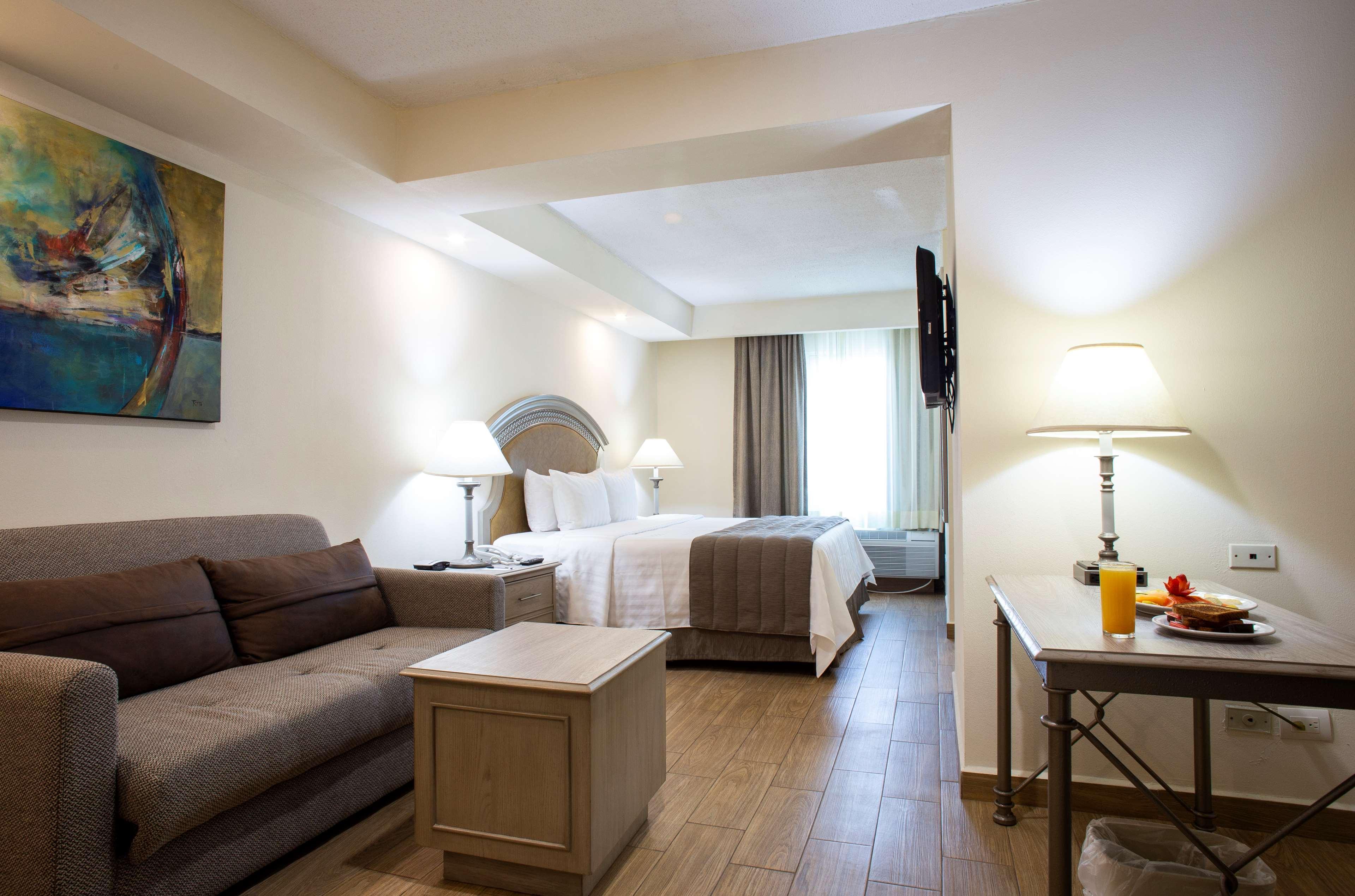 Best Western Plus Monterrey Colon Ngoại thất bức ảnh