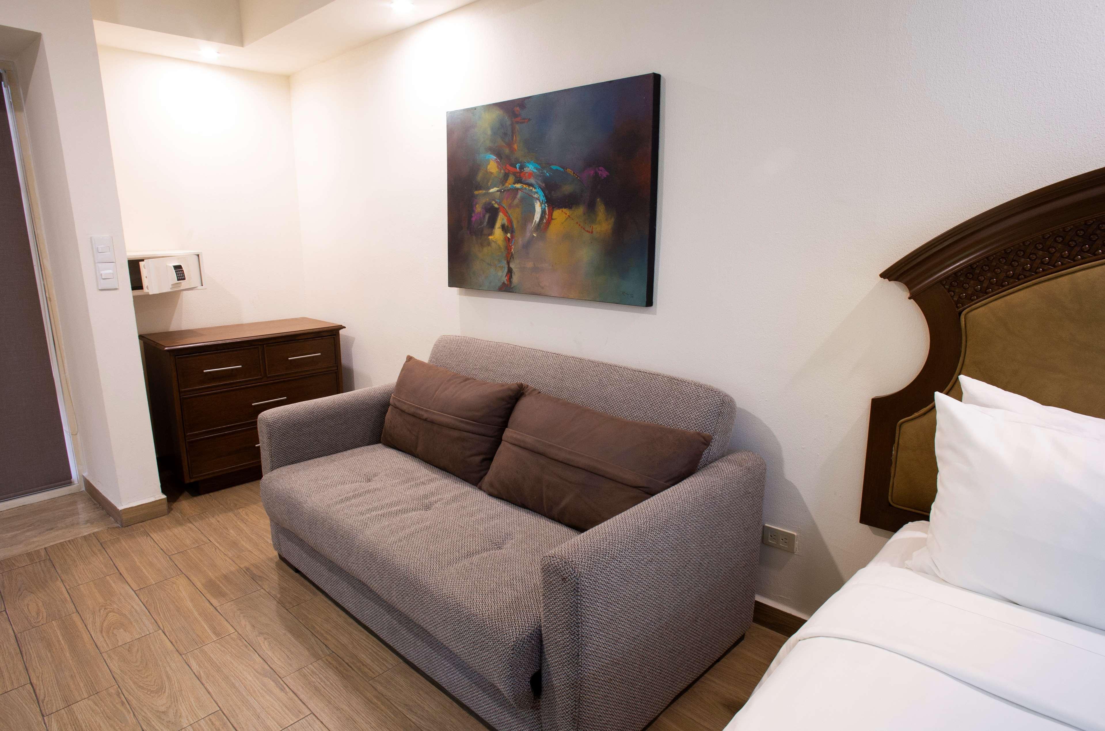 Best Western Plus Monterrey Colon Ngoại thất bức ảnh