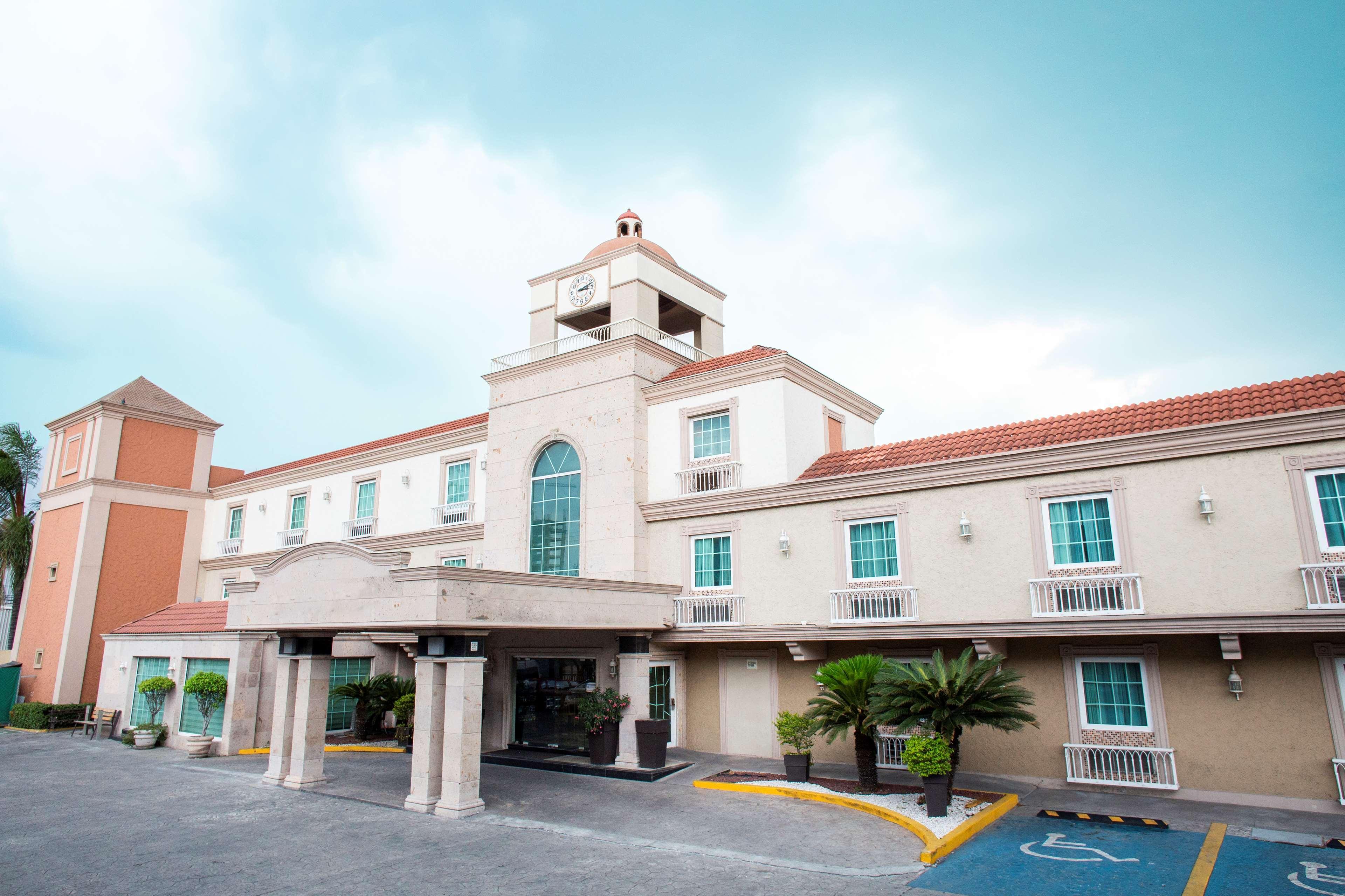 Best Western Plus Monterrey Colon Ngoại thất bức ảnh