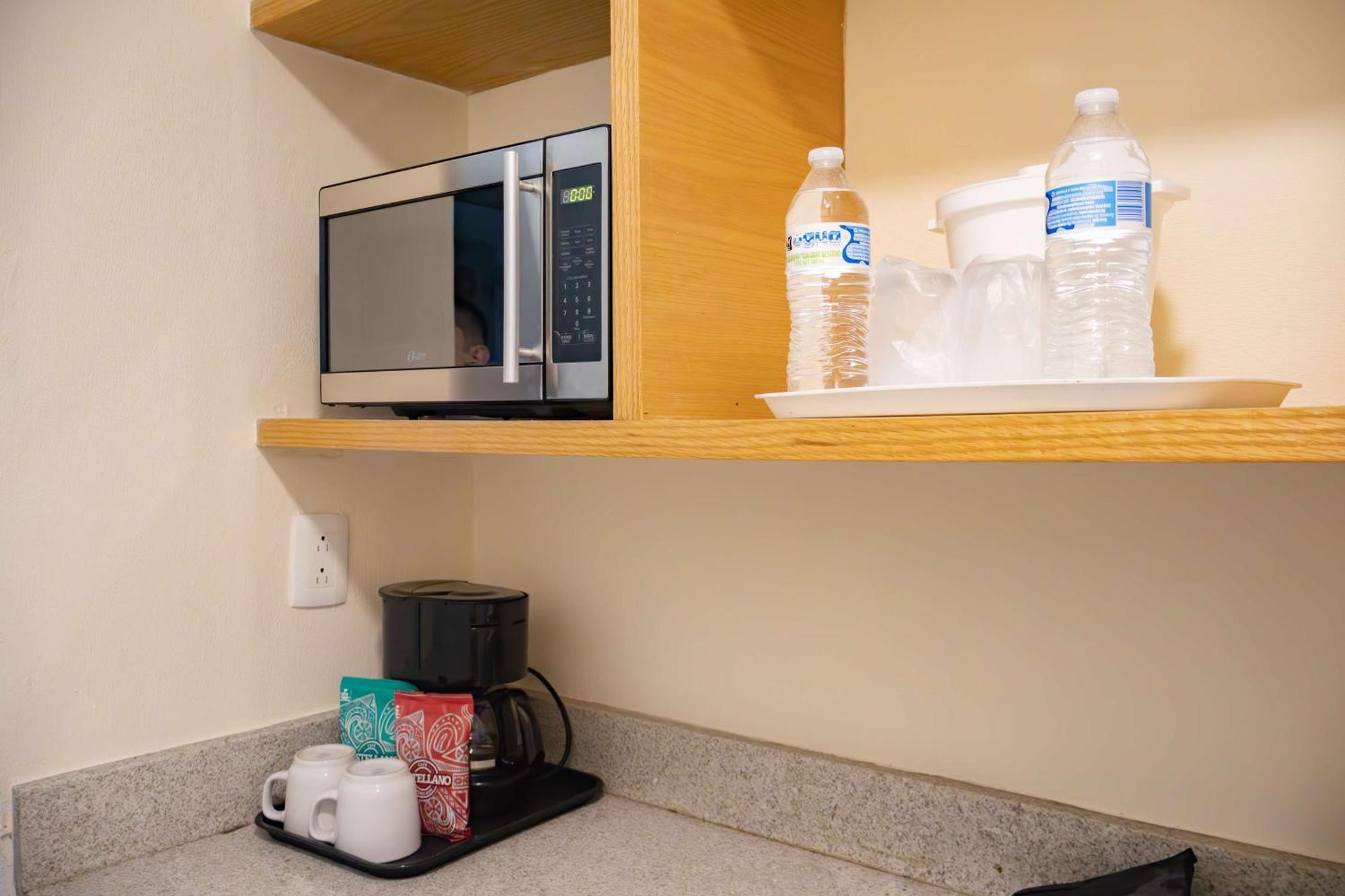 Best Western Plus Monterrey Colon Ngoại thất bức ảnh