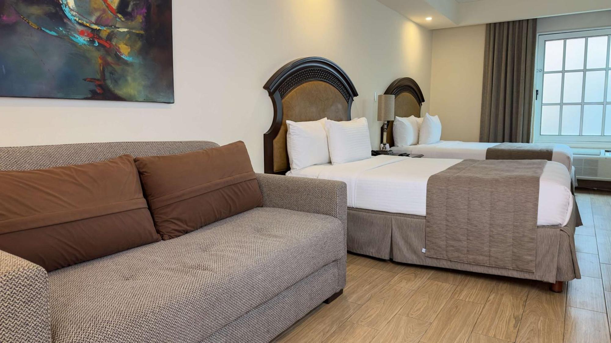 Best Western Plus Monterrey Colon Ngoại thất bức ảnh