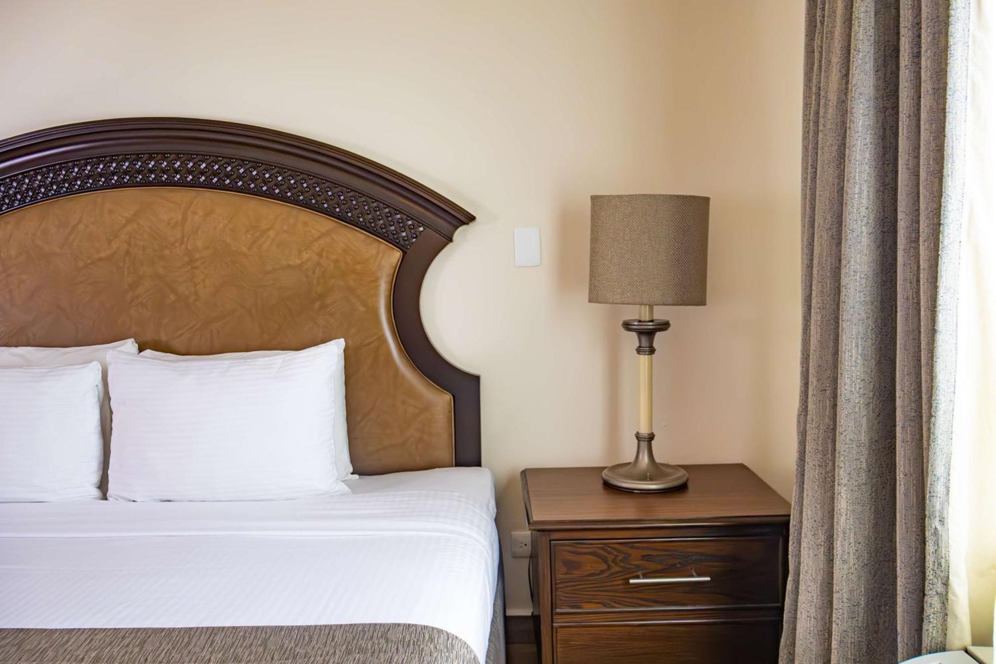 Best Western Plus Monterrey Colon Ngoại thất bức ảnh