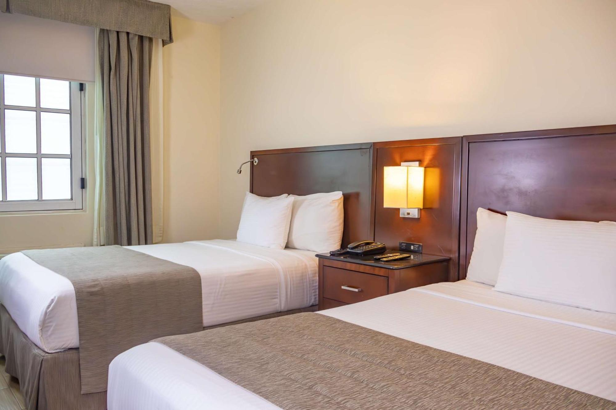 Best Western Plus Monterrey Colon Ngoại thất bức ảnh