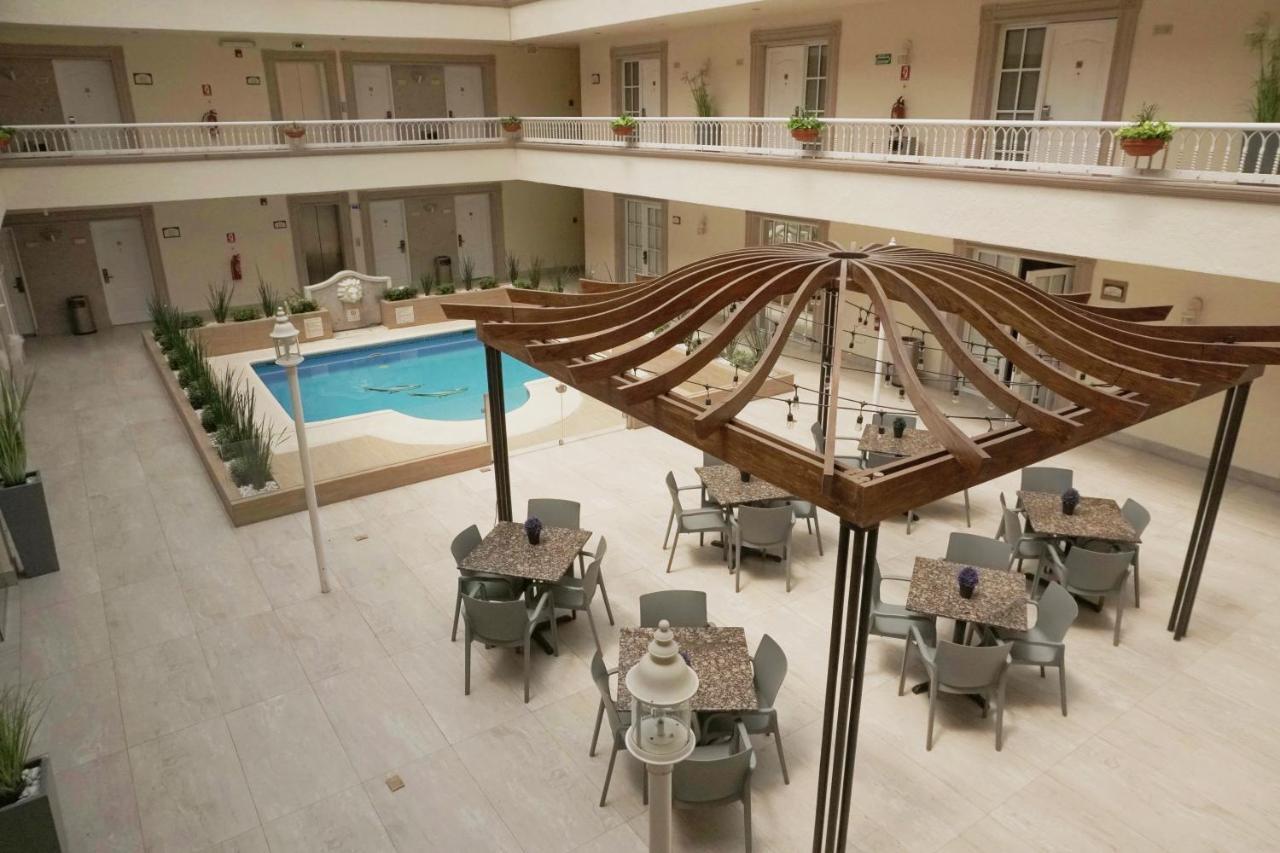 Best Western Plus Monterrey Colon Ngoại thất bức ảnh